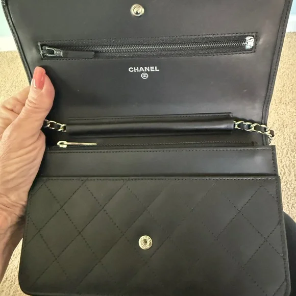Authentic New Chanel Black Quilted Clutch - Picture 8 of 12